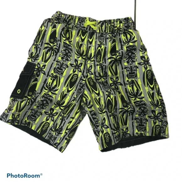 ✨2 for $15 Kids  swim shorts✨ - Picture 1 of 5